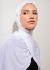 HOUSE OF MODEST BEYAZ JARSEY ŞAL