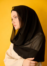 HOUSE OF MODEST-SİYAH ŞİFON PENYE ŞAL