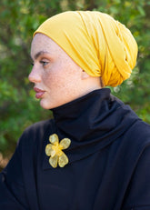 Kemik Broşlu Sweatshirt