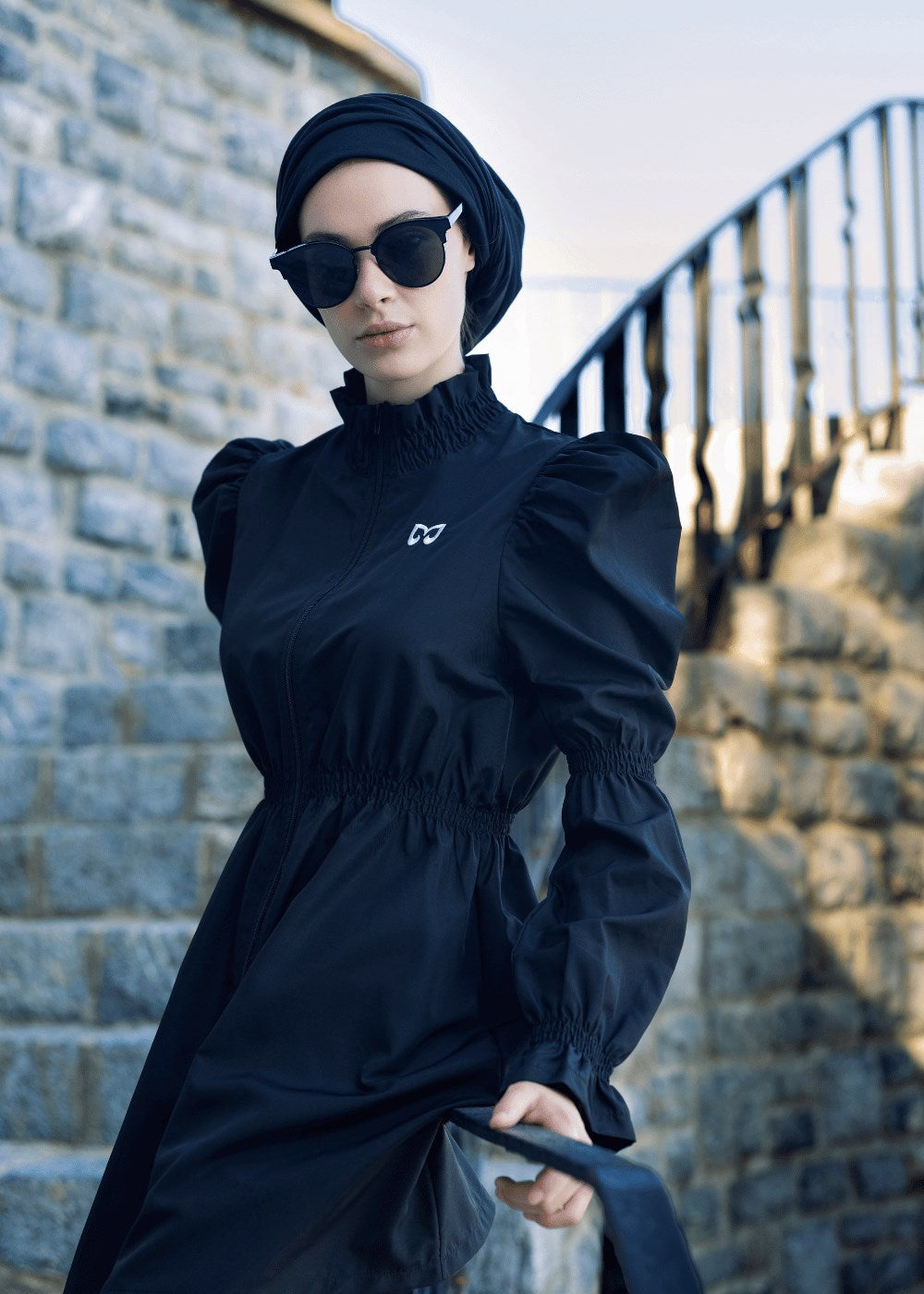 Siyah Paraşüt Tek Üst