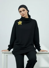 Kemik Broşlu Sweatshirt