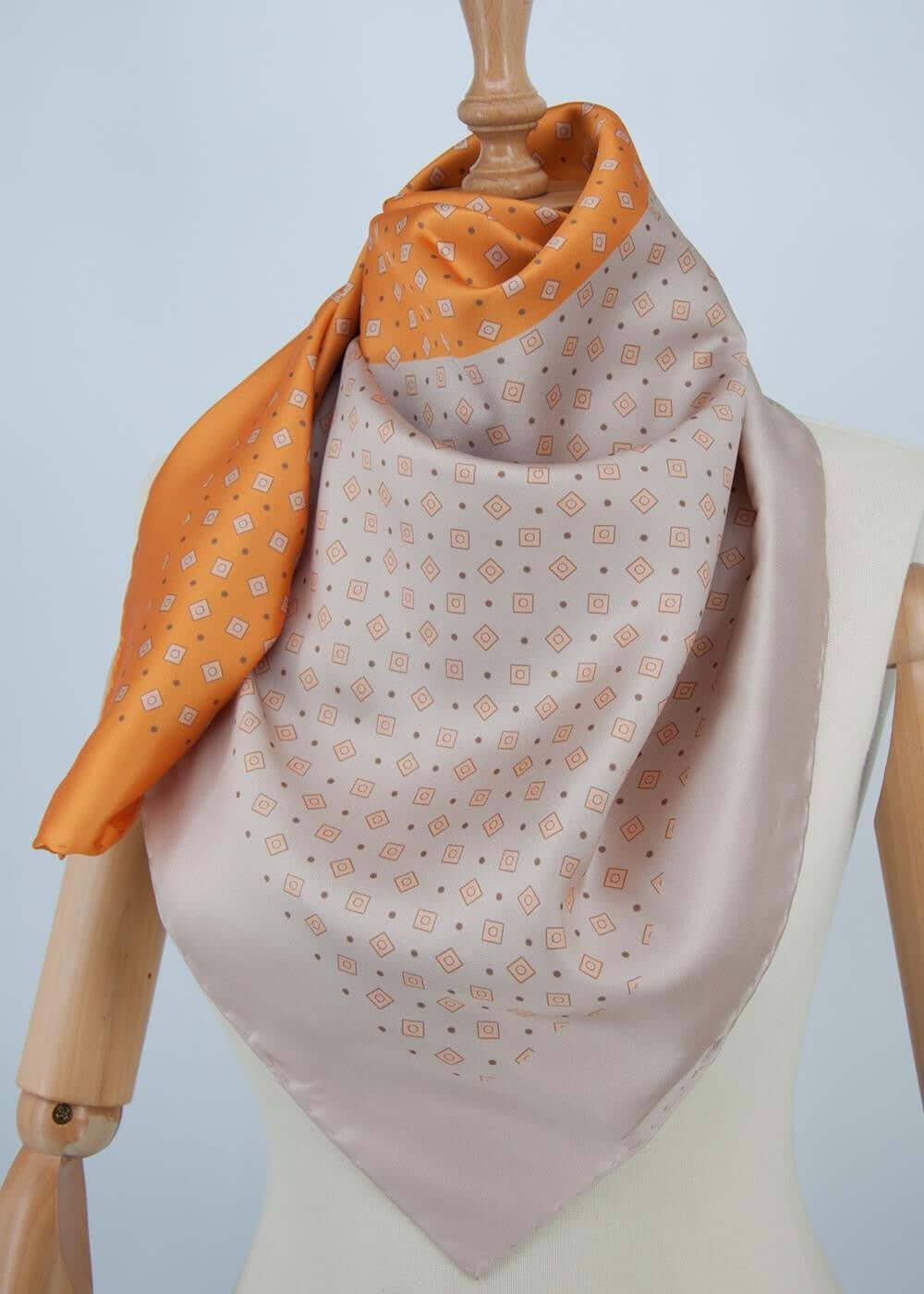 725x725 Bandana 20