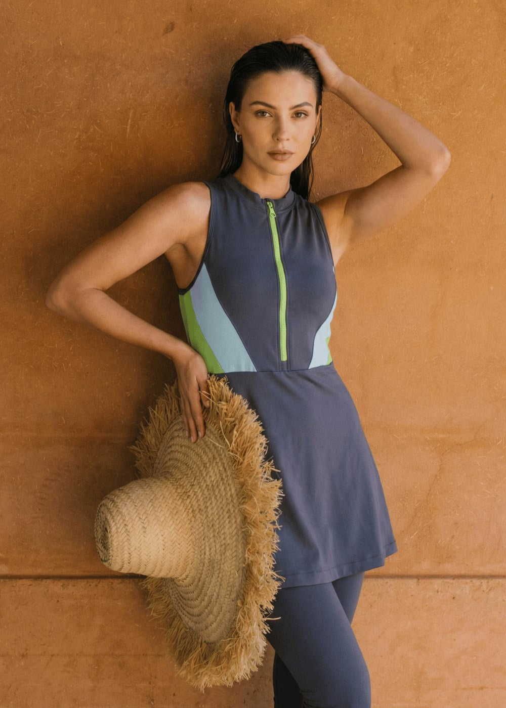 Yeşil Fermuarlı Yarı Kapalı Mayo