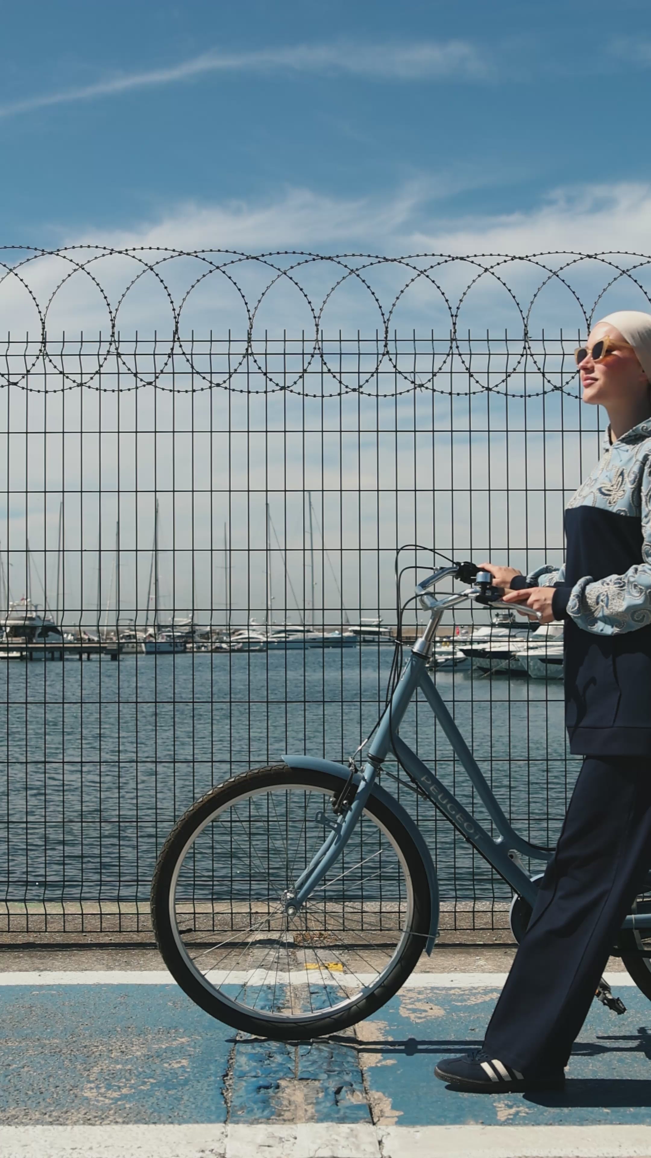 Keten Nakışlı Eşofman Üstü